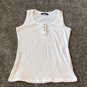 Women s White Sleeveless Tank Top